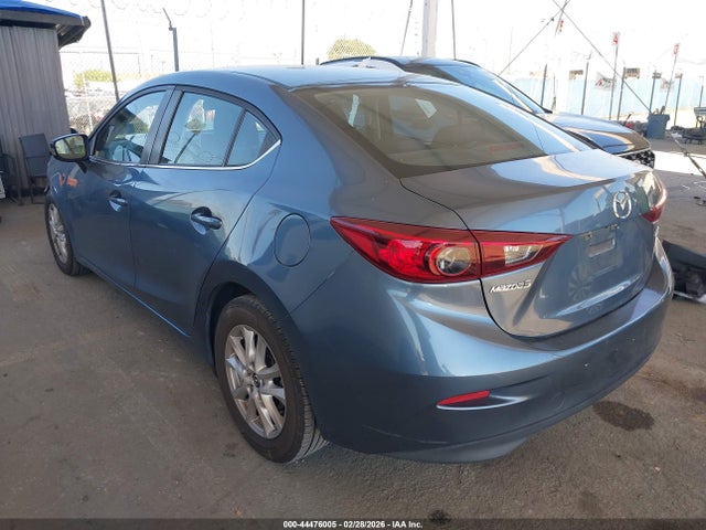 JM1BM1U71G1355015 Mazda Mazda3 I Sport