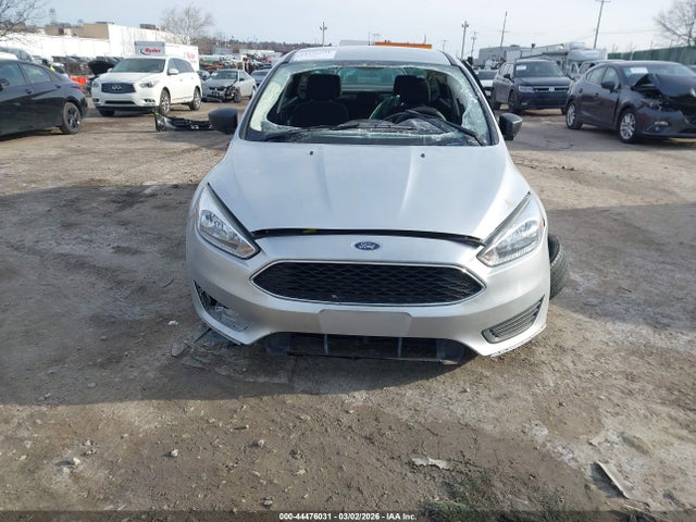 Ford FOCUS S 2016 1FADP3E27GL231226 Image 12