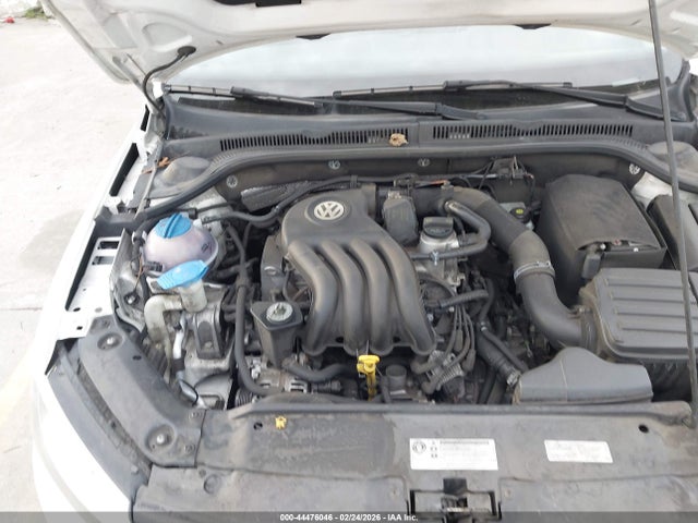 3VW2K7AJ4EM379881 Volkswagen Jetta 2.0l S