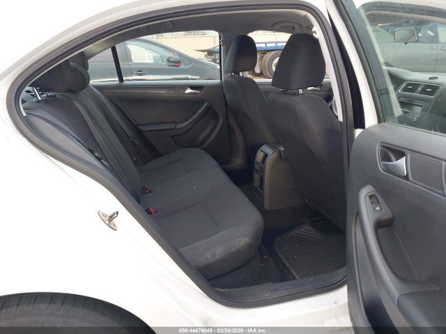 3VW2K7AJ4EM379881 Volkswagen Jetta 2.0l S