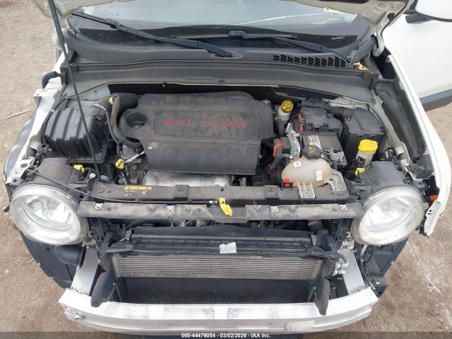 ZACCJABT4GPC54970 Jeep Renegade Latitude
