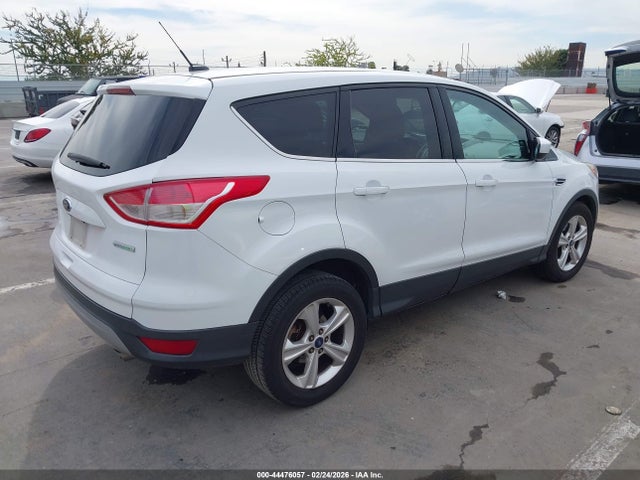 1FMCU0GX0FUA26468 Ford ESCAPE SE