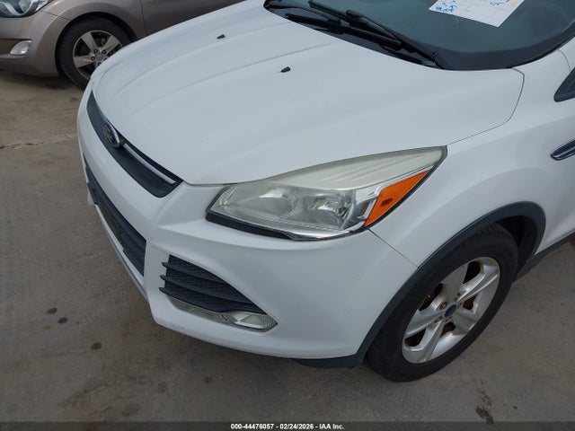 1FMCU0GX0FUA26468 Ford ESCAPE SE