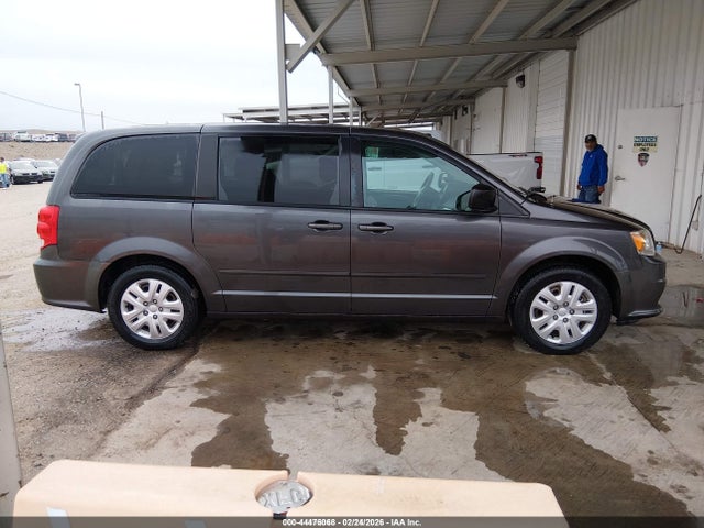 2C4RDGBG6HR765651 Dodge Grand Caravan Se