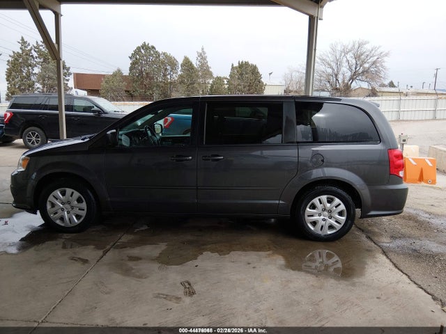 2C4RDGBG6HR765651 Dodge Grand Caravan Se