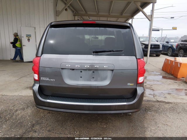 2C4RDGBG6HR765651 Dodge Grand Caravan Se