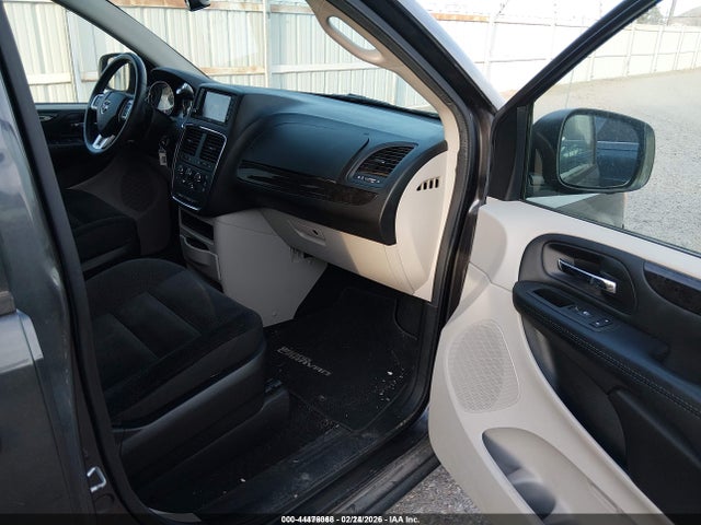 2C4RDGBG6HR765651 Dodge Grand Caravan Se