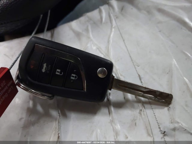 4T1B11HKXKU711049 Toyota CAMRY LE