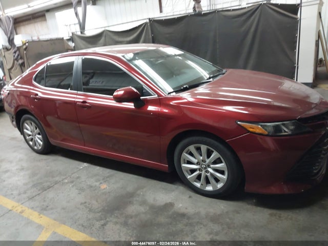 4T1B11HKXKU711049 Toyota CAMRY LE