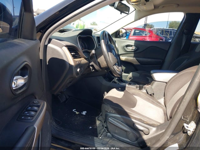 1C4PJLAB9HW573808 Jeep Cherokee Altitude Fwd