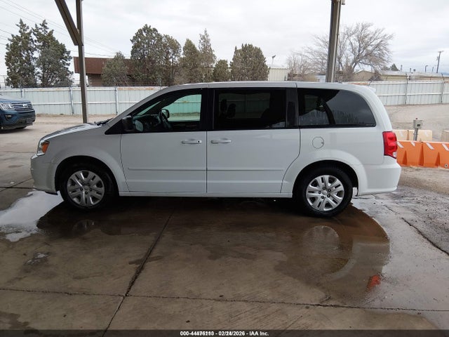 2C4RDGBG5HR772896 Dodge Grand Caravan Se