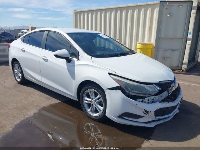 1G1BE5SM3H7226861 Chevrolet Cruze Lt Auto