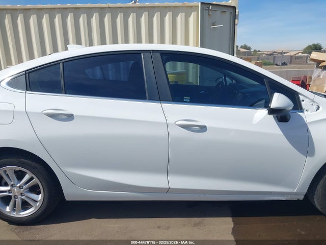 1G1BE5SM3H7226861 Chevrolet Cruze Lt Auto