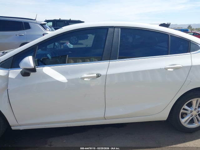 1G1BE5SM3H7226861 Chevrolet Cruze Lt Auto