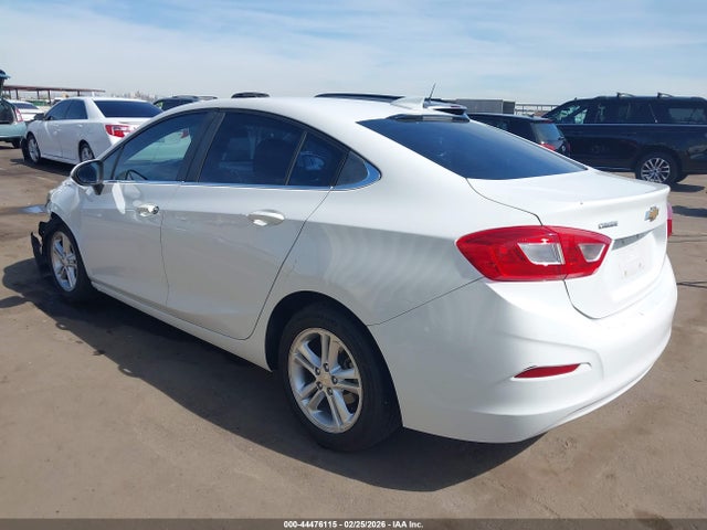 1G1BE5SM3H7226861 Chevrolet Cruze Lt Auto