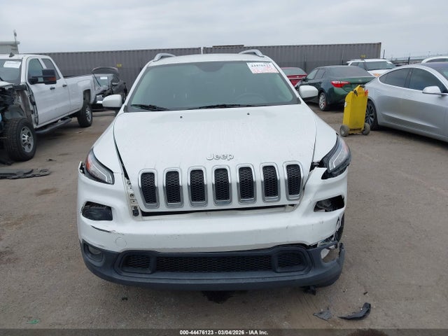 1C4PJMCB5FW535105 Jeep Cherokee Latitude