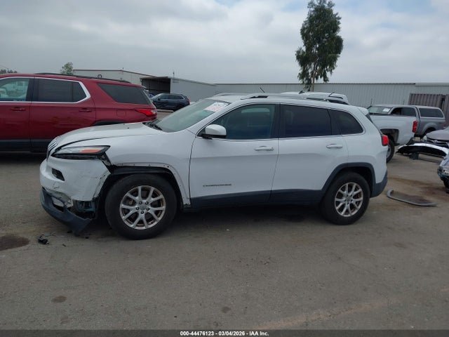1C4PJMCB5FW535105 Jeep Cherokee Latitude