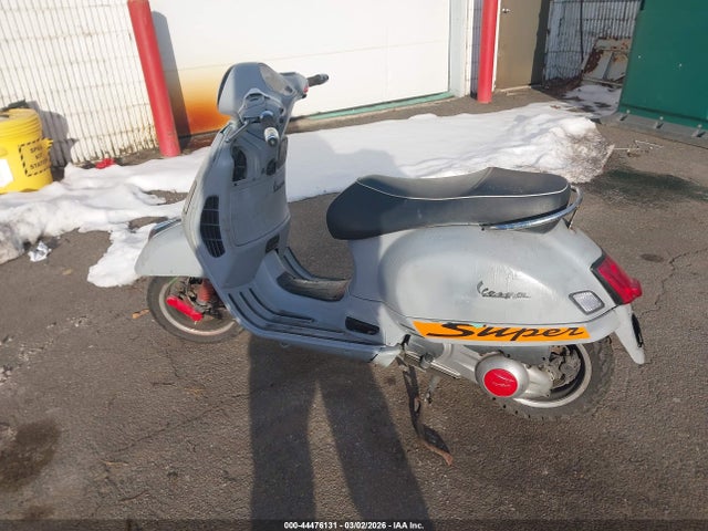 Vespa Gts 300 Super 2014 ZAPM459L8E5704357 Image 13