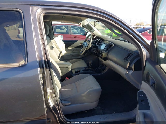 5TFJX4GN7FX041962 Toyota Tacoma Prerunner