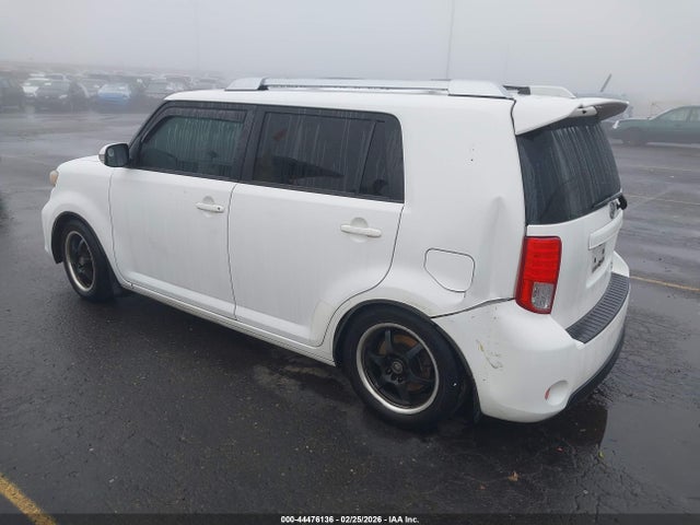 Scion XB 2014 JTLZE4FE8EJ057989 Image 3