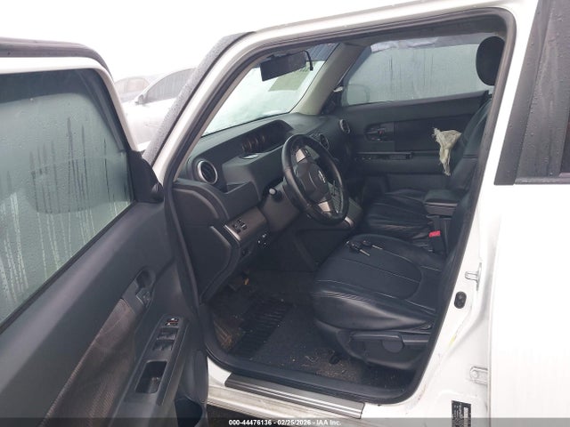 Scion XB 2014 JTLZE4FE8EJ057989 Image 5