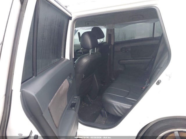 Scion XB 2014 JTLZE4FE8EJ057989 Image 8