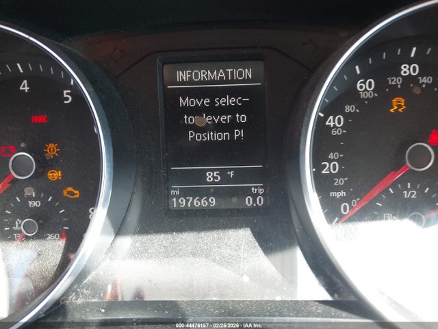 1VWAT7A37GC043012 Volkswagen Passat 1.8t S