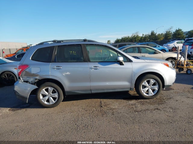 Subaru Forester 2.5i Premium 2016 JF2SJADC9GG555385 Image 13