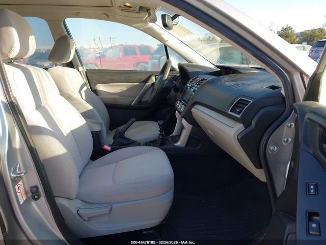 Subaru Forester 2.5i Premium 2016 JF2SJADC9GG555385 Image 5