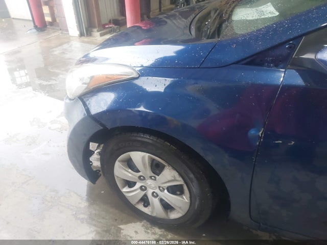 2016 Hyundai Elantra Se მანქანა იყიდება აუქციონზე, vin: 5NPDH4AE8GH702060, აუქციონის ნომერი: 44476198