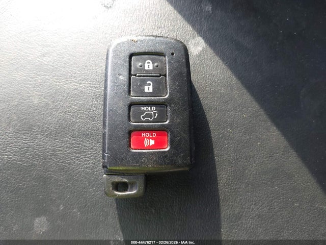 JTMYFREV8HJ120953 Toyota Rav4 Limited
