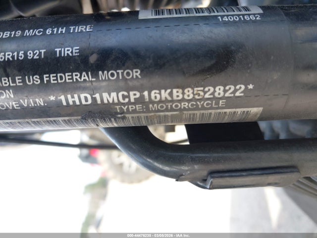 1HD1MCP16KB852822 Harley-Davidson FLRT