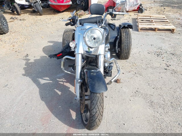 1HD1MCP16KB852822 Harley-Davidson FLRT