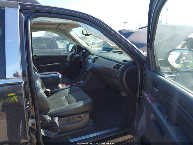 Aukcja sprzedaży 2013 Cadillac Escalade Esv Premium, vin: 1GYS4JEF5DR291512, numer aukcji: 44476252