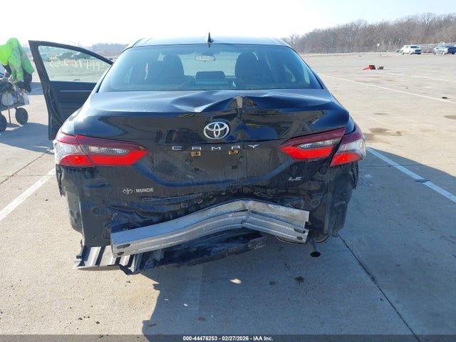 4T1C11AK9NU643359 Toyota CAMRY LE