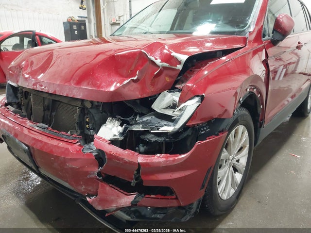 3VV0B7AX9KM192647 Volkswagen Tiguan 2.0t S