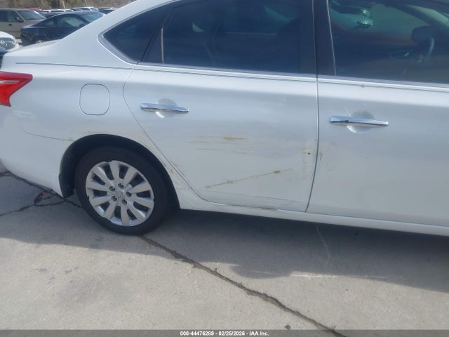 3N1AB7AP6HY324352 Nissan SENTRA SV