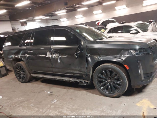 2021 Cadillac Escalade Esv 4wd Sport მანქანა იყიდება აუქციონზე, vin: 1GYS4PKL2MR431786, აუქციონის ნომერი: 44476292