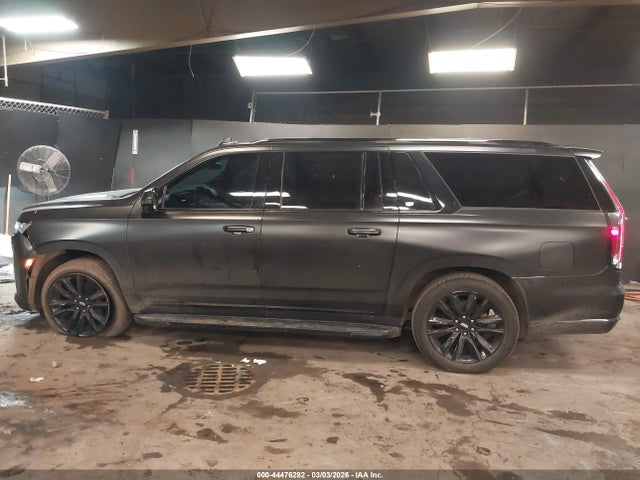 2021 Cadillac Escalade Esv 4wd Sport მანქანა იყიდება აუქციონზე, vin: 1GYS4PKL2MR431786, აუქციონის ნომერი: 44476292