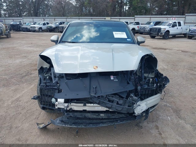 2026 Porsche Cayenne Coupe მანქანა იყიდება აუქციონზე, vin: WP1BA2AY8TDA35130, აუქციონის ნომერი: 44476303