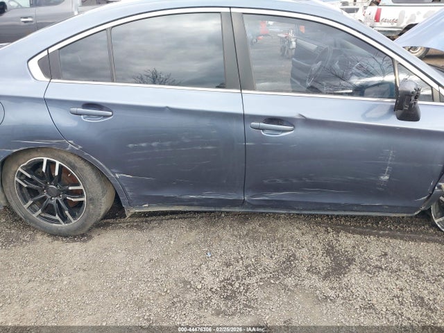 Продажа на аукционе авто 2015 Subaru Legacy 2.5i, vin: 4S3BNAA64F3010122, номер лота: 44476306