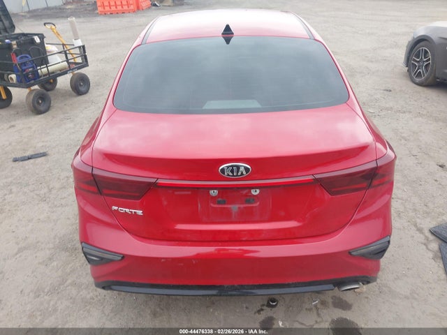 44476338 :رقم المزاد ، 3KPF24AD3ME340365 vin ، 2021 Kia Forte Lxs مزاد بيع