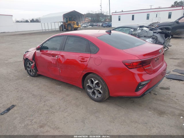 44476338 :رقم المزاد ، 3KPF24AD3ME340365 vin ، 2021 Kia Forte Lxs مزاد بيع