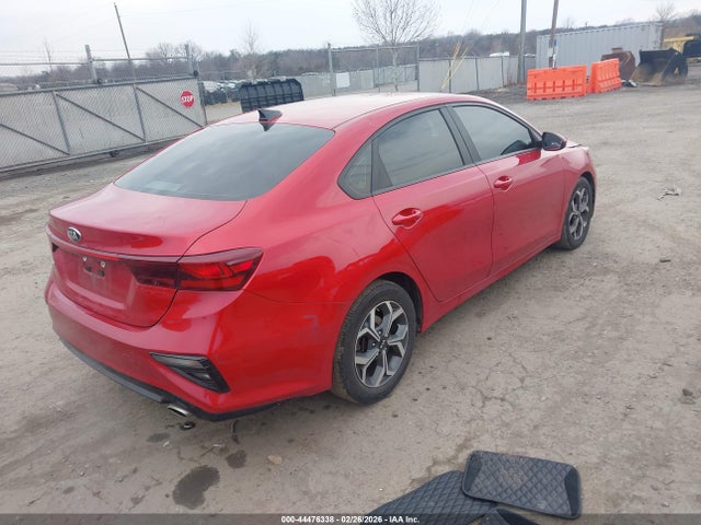 44476338 :رقم المزاد ، 3KPF24AD3ME340365 vin ، 2021 Kia Forte Lxs مزاد بيع