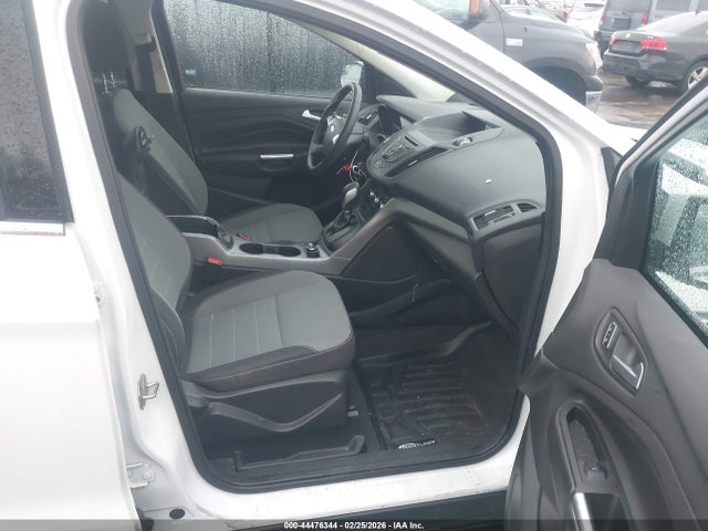 1FMCU9GX0EUC30304 Ford ESCAPE SE