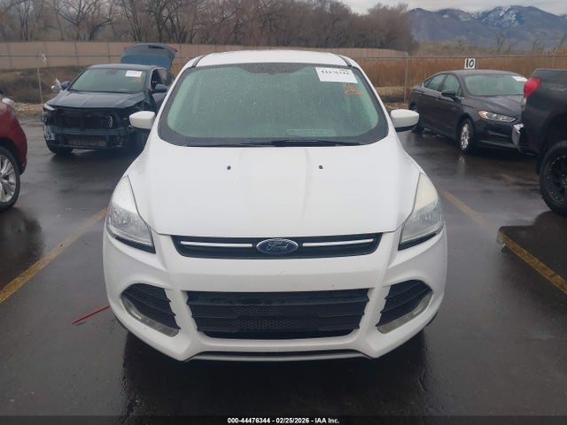 1FMCU9GX0EUC30304 Ford ESCAPE SE