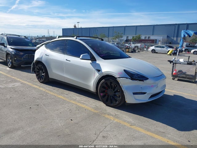 2023 TESLA MODEL Y 7SAYGDEF5PF738944 Photo 0