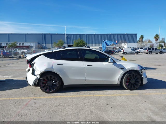 7SAYGDEF5PF738944 Tesla Model Y Performance Dual Motor All-wheel Drive