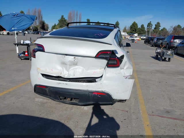 7SAYGDEF5PF738944 Tesla Model Y Performance Dual Motor All-wheel Drive