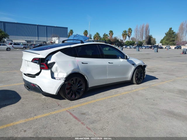2023 TESLA MODEL Y 7SAYGDEF5PF738944 Photo 3